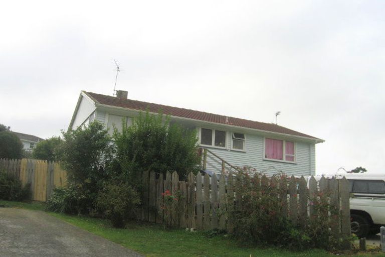 Photo of property in 16 Passive Grove, Ascot Park, Porirua, 5024