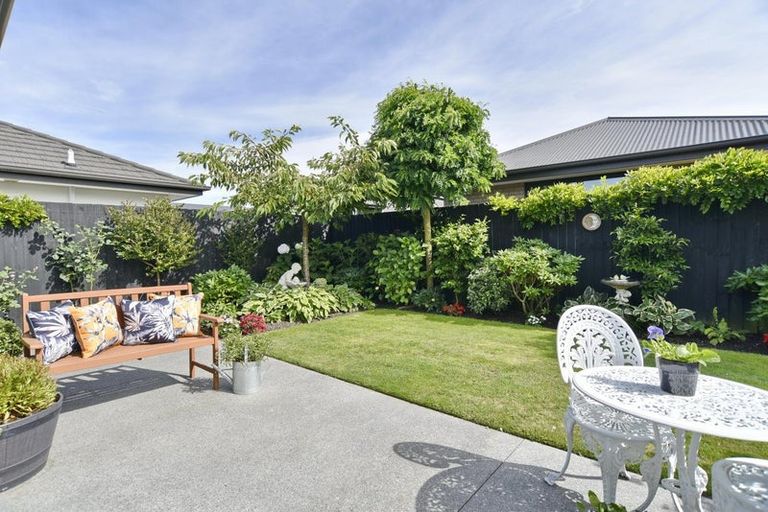 Photo of property in 37 Ruapani Street, Marshland, Christchurch, 8083