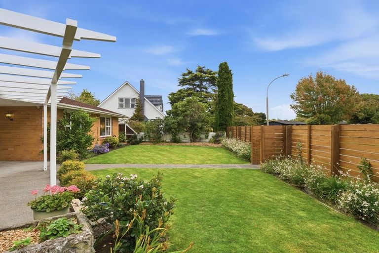 Photo of property in 1 Gilmore Place, Burnside, Christchurch, 8053