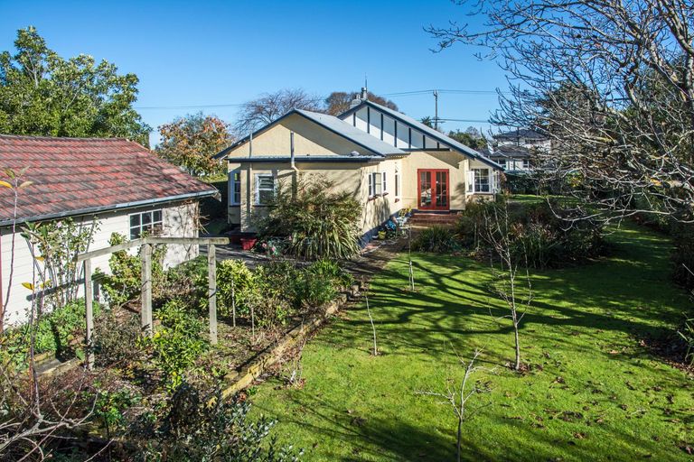 Photo of property in 16 Upper Plain Road, Masterton, 5810