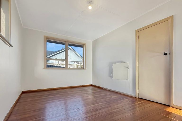 Photo of property in 6 Awatea Street, Levin, 5510