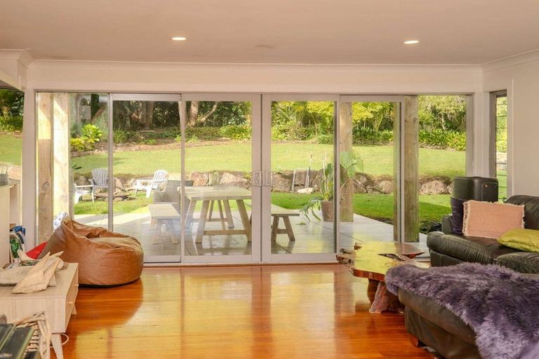 Photo of property in 1666 Springbank Road, Kerikeri, 0293