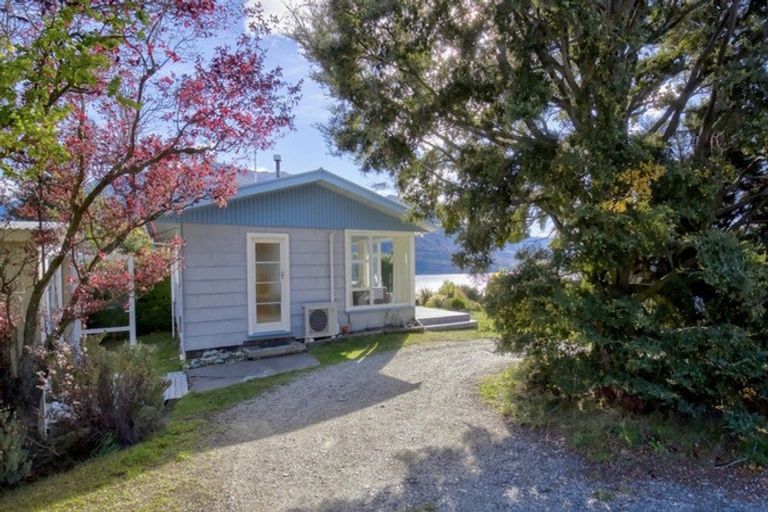 Photo of property in 179 Lakeview Terrace, Lake Hawea, Wanaka, 9382