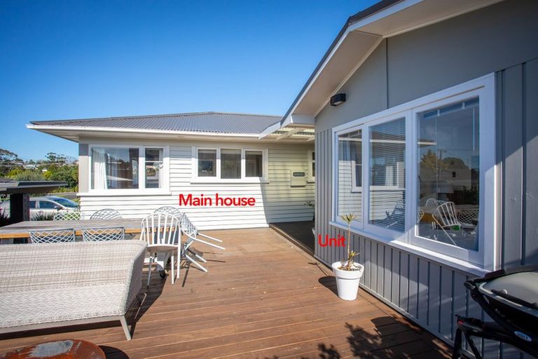 Photo of property in 84a Triangle Road, Massey, Auckland, 0614