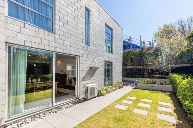 Photo of property in 9 Cox Street, Merivale, Christchurch, 8014
