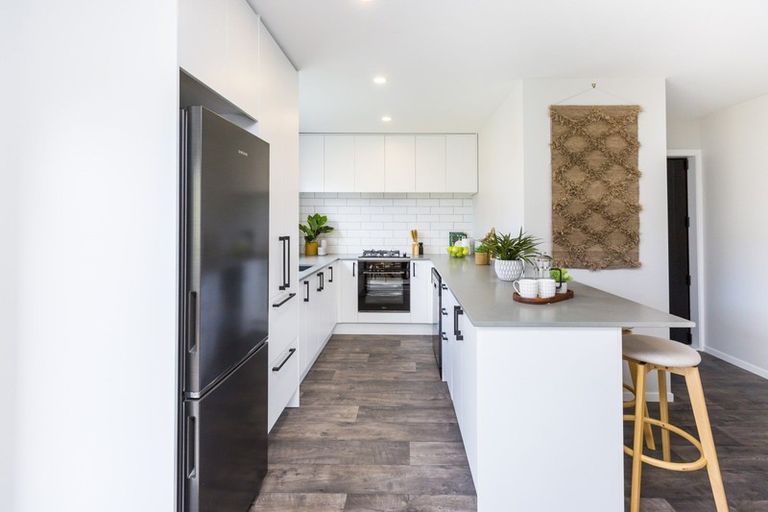 Photo of property in 42b Moeraki Road, Maoribank, Upper Hutt, 5018