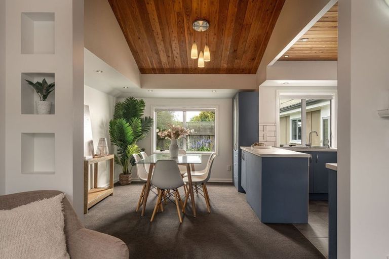 Photo of property in 69 Bower Avenue, New Brighton, Christchurch, 8083