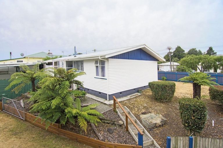 Photo of property in 21 Oxford Street, Lansdowne, Masterton, 5810