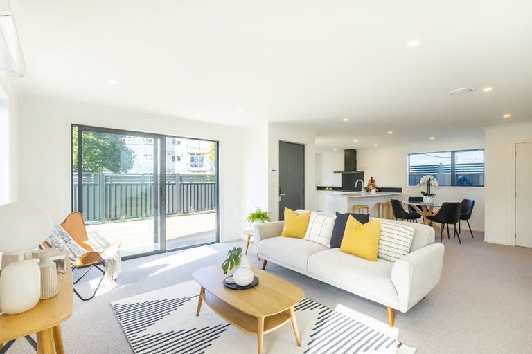 Photo of property in 11 Waiwhetu Road, Waiwhetu, Lower Hutt, 5010