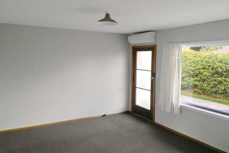 Photo of property in 2/11 Maxwell Street, Riccarton, Christchurch, 8041