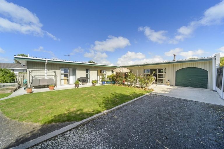 Photo of property in 9 Pain Street, Bulls, 4818