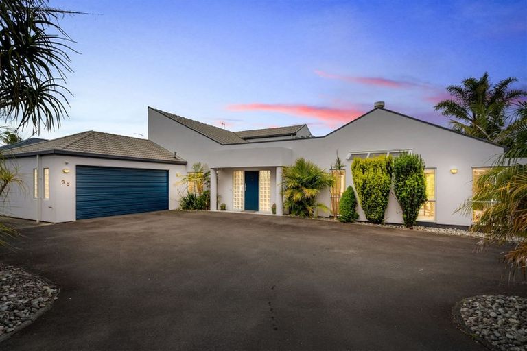 Photo of property in 35 Highfield Way, Maunu, Whangarei, 0110