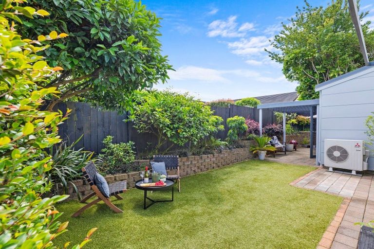 Photo of property in 64 Stableford Drive, Pyes Pa, Tauranga, 3112