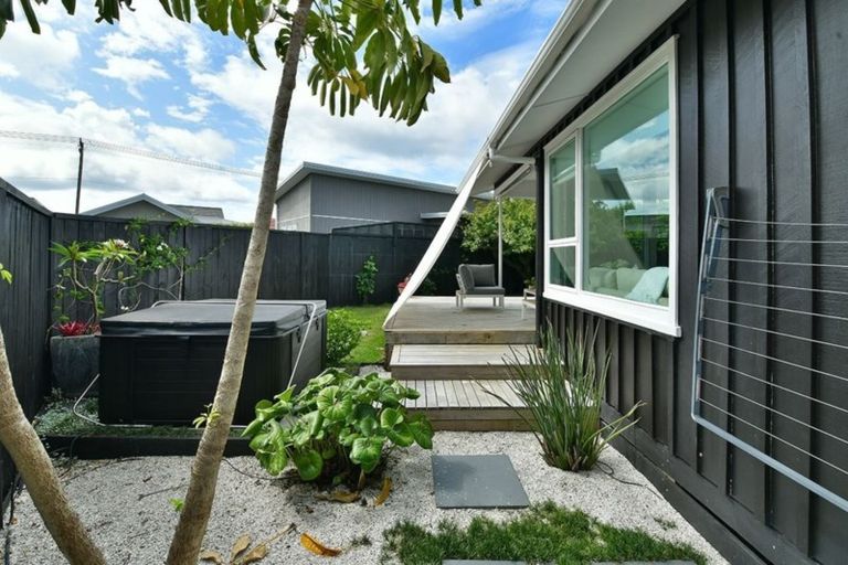 Photo of property in 21 Laurence Street, Manly, Whangaparaoa, 0930