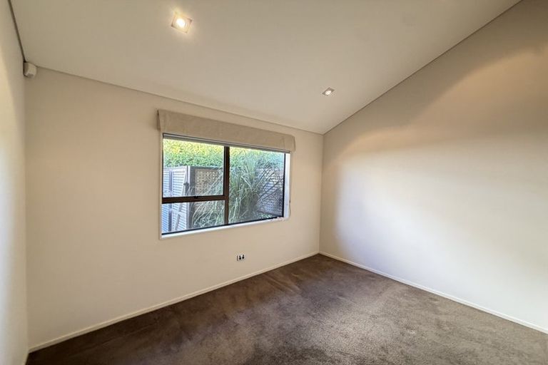 Photo of property in 24 Clovelly Road, Bucklands Beach, Auckland, 2012