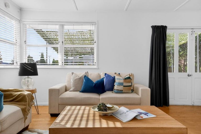 Photo of property in 62 Valentine Street, Papakura, 2110