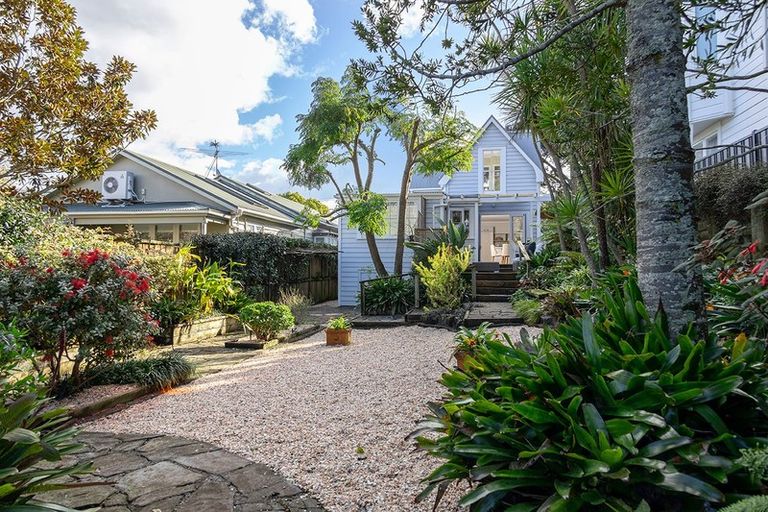 Photo of property in 12 Huia Street, Devonport, Auckland, 0624