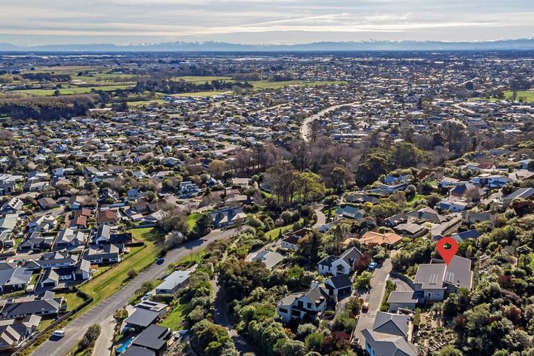 Photo of property in 11 Lucknow Place, Cashmere, Christchurch, 8022