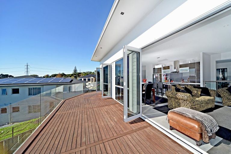 Photo of property in 6 Alexia Place, Flat Bush, Auckland, 2105