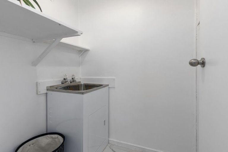 Photo of property in 35 Hanson Grove, Stokes Valley, Lower Hutt, 5019