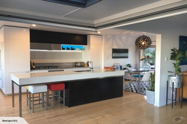 Photo of property in 61 Hinewa Road, Otumoetai, Tauranga, 3110