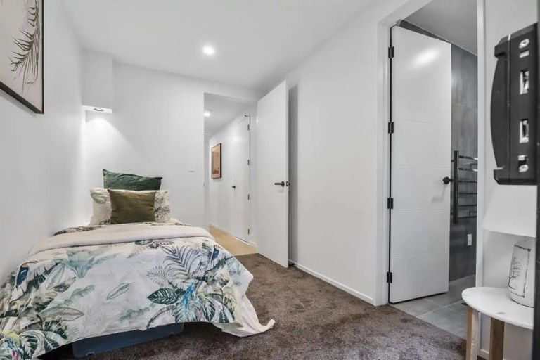 Photo of property in 10 Boyd Avenue, Mangere Bridge, Auckland, 2022