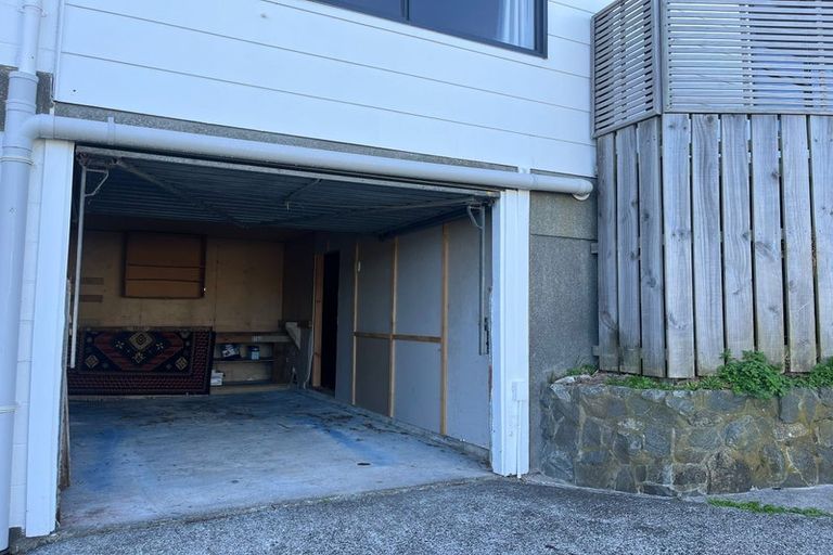 Photo of property in 2 Anzia Way, Johnsonville, Wellington, 6037