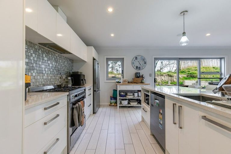Photo of property in 127 Atawhai Road, Fitzherbert, Palmerston North, 4410