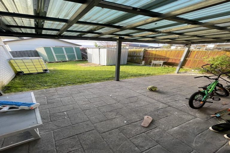 Photo of property in 13 Reyland Close, Weymouth, Auckland, 2103