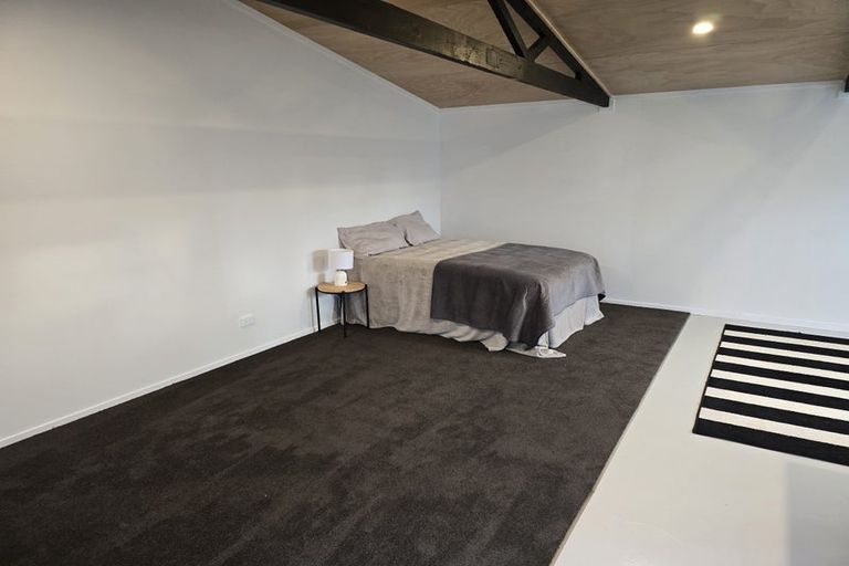 Photo of property in 11 Dellwood Avenue, Henderson, Auckland, 0612