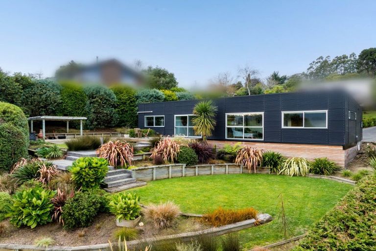 Photo of property in 35 Waikana Street, Broad Bay, Dunedin, 9014