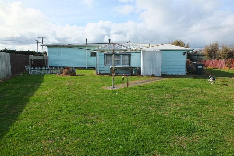 Photo of property in 28 Roore Street, Foxton Beach, Foxton, 4815