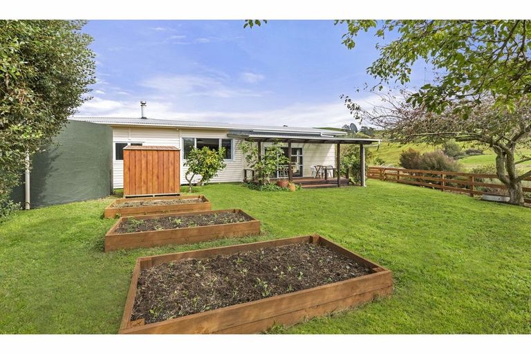 Photo of property in 853 Tahuroa Road, Morrinsville, 3371