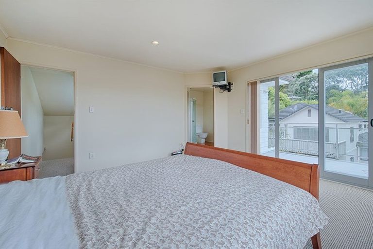 Photo of property in 414a Beach Road, Mairangi Bay, Auckland, 0630