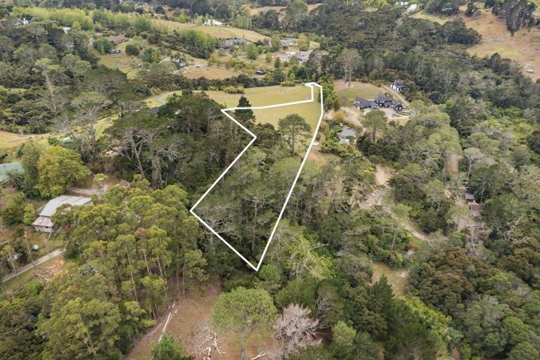 Photo of property in 69 Collings Drive, Lucas Heights, Auckland, 0793
