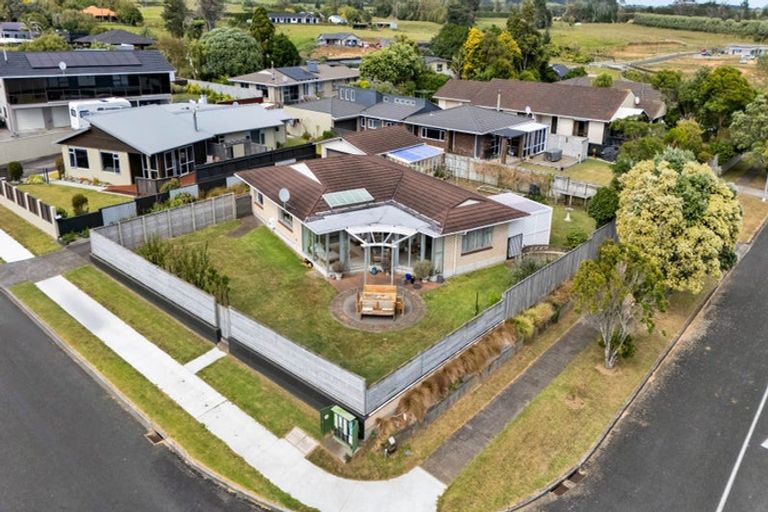 Photo of property in 44 Wairau Road, Oakura, 4314