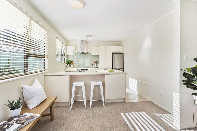 Photo of property in 20b Acheron Road, Paremata, Porirua, 5026