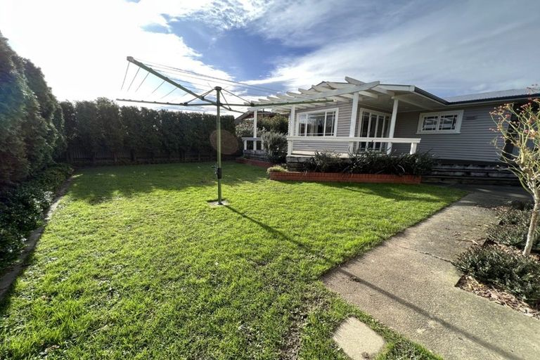 Photo of property in 54 Windsor Street, Terrace End, Palmerston North, 4410