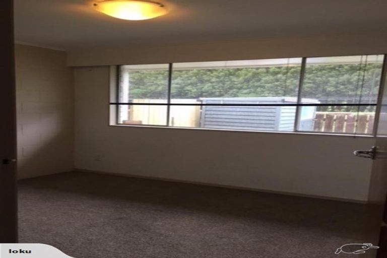 Photo of property in 3/10 Rawson Street, Tawa, Wellington, 5028