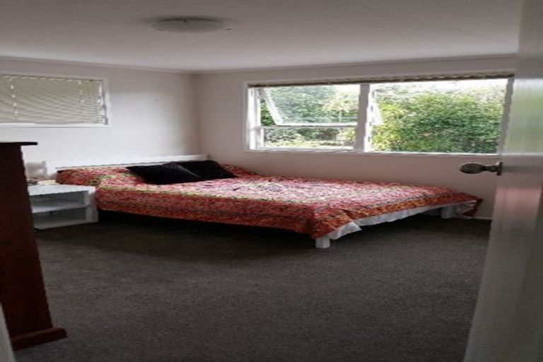 Photo of property in 1/36 Knightsbridge Drive, Forrest Hill, Auckland, 0620