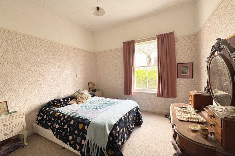 Photo of property in 12 Grant Street, Dannevirke, 4930