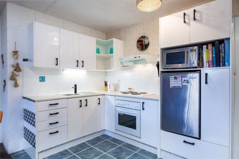 Photo of property in 9/57 Carrington Street, Lower Vogeltown, New Plymouth, 4310