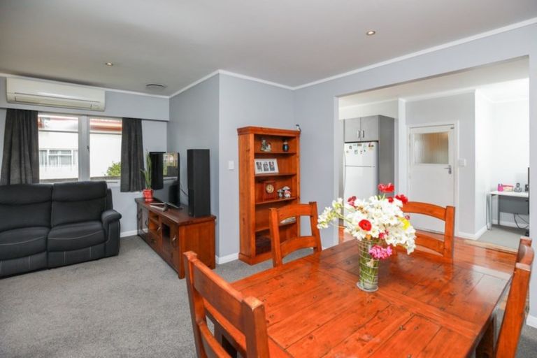 Photo of property in 57 Knighton Road, Hillcrest, Hamilton, 3216