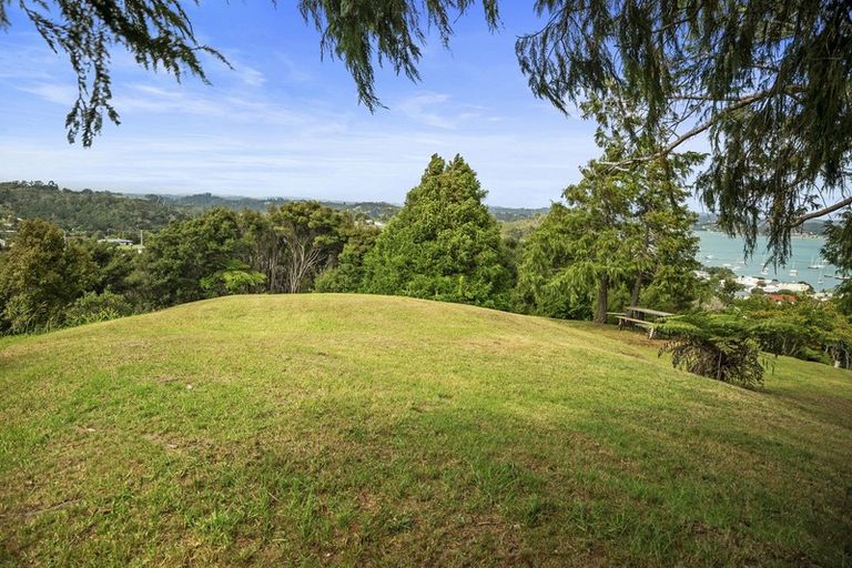 Photo of property in 19 James Street, Russell, 0202