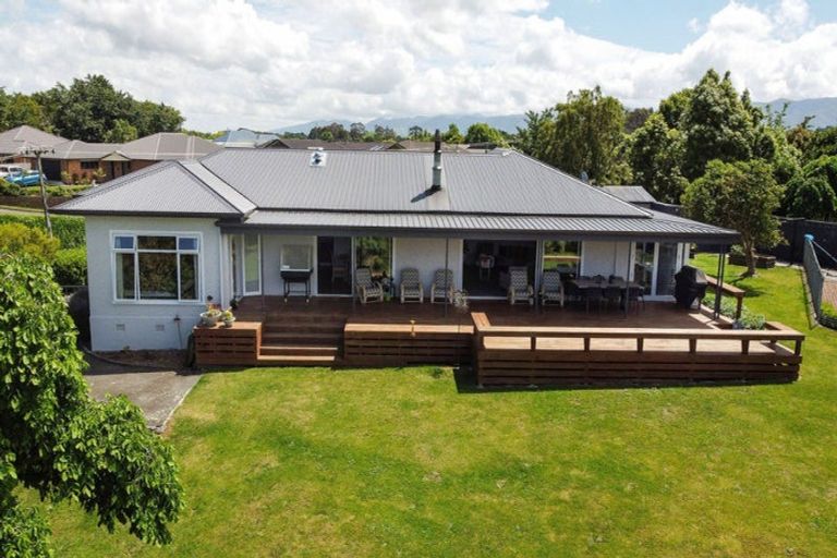Photo of property in 16 Ruahine Street, Dannevirke, 4930