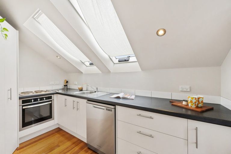 Photo of property in 61 Warwick Street, Wilton, Wellington, 6012