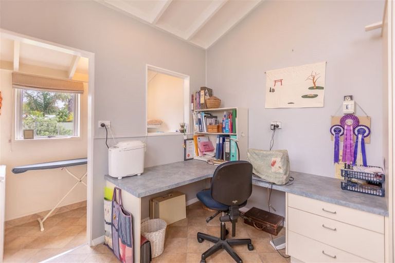 Photo of property in 16 Mckeefry Avenue, Greenmeadows, Napier, 4112