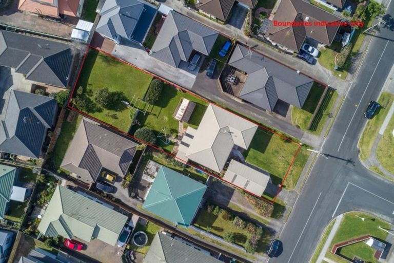 Photo of property in 19 Macville Road, Mount Maunganui, 3116