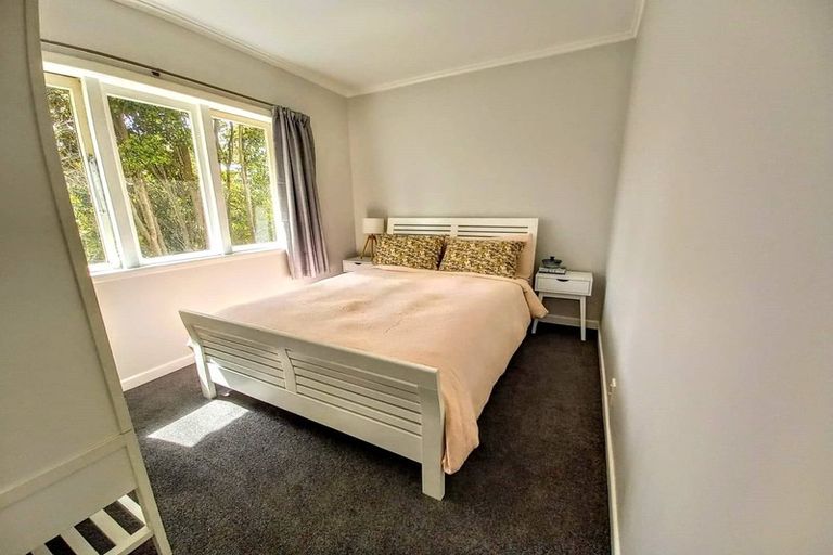 Photo of property in 3b Gazelle Avenue, Beach Haven, Auckland, 0626