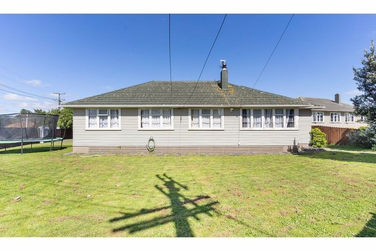 Photo of property in 47 Arimu Road, Papakura, 2110